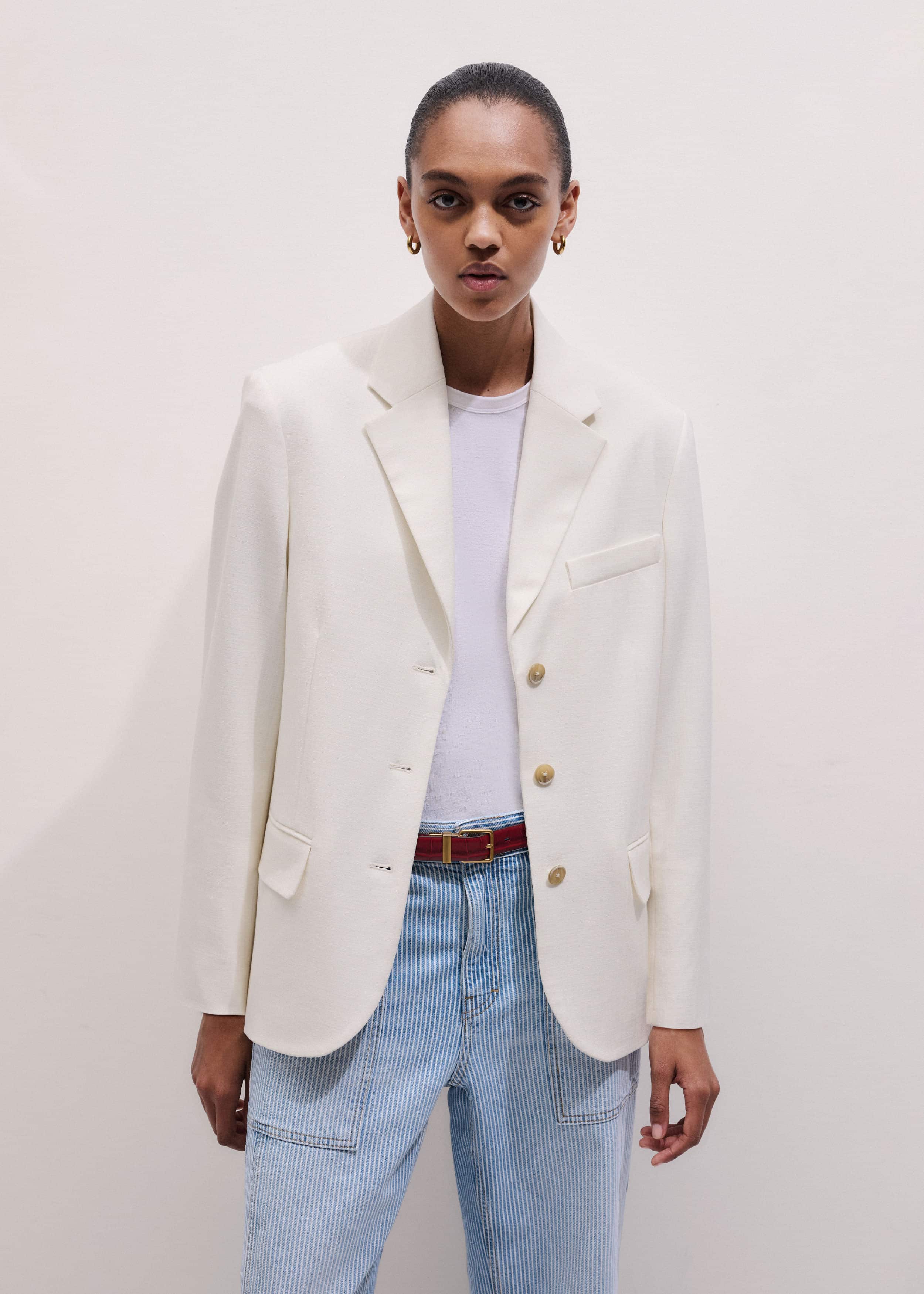 Ivory Icon Intelligently Oversized Blazer meandem