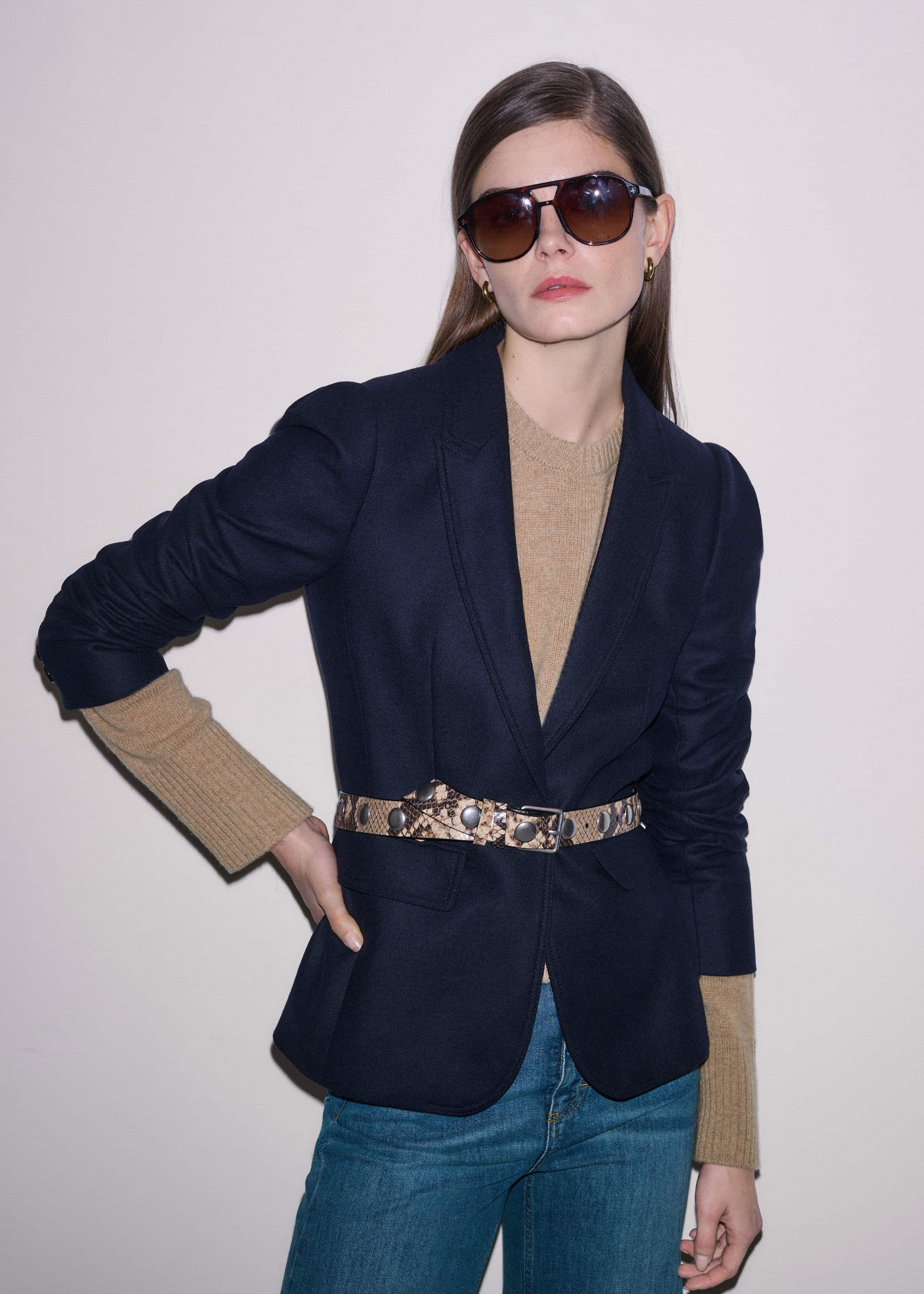 Navy Feminine Sleeve Fitted Blazer meandem