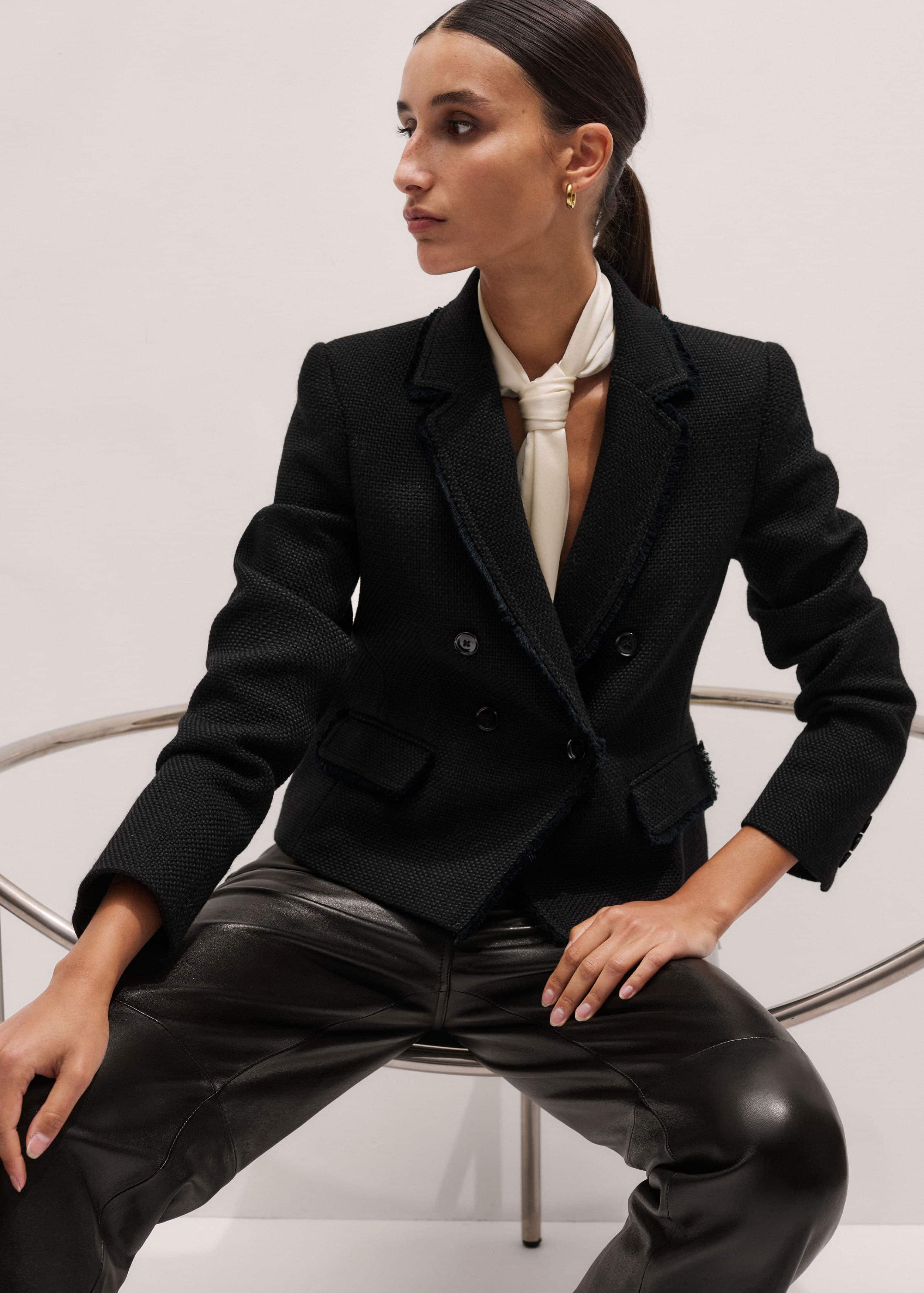 Black AM-PM Fitted Blazer meandem