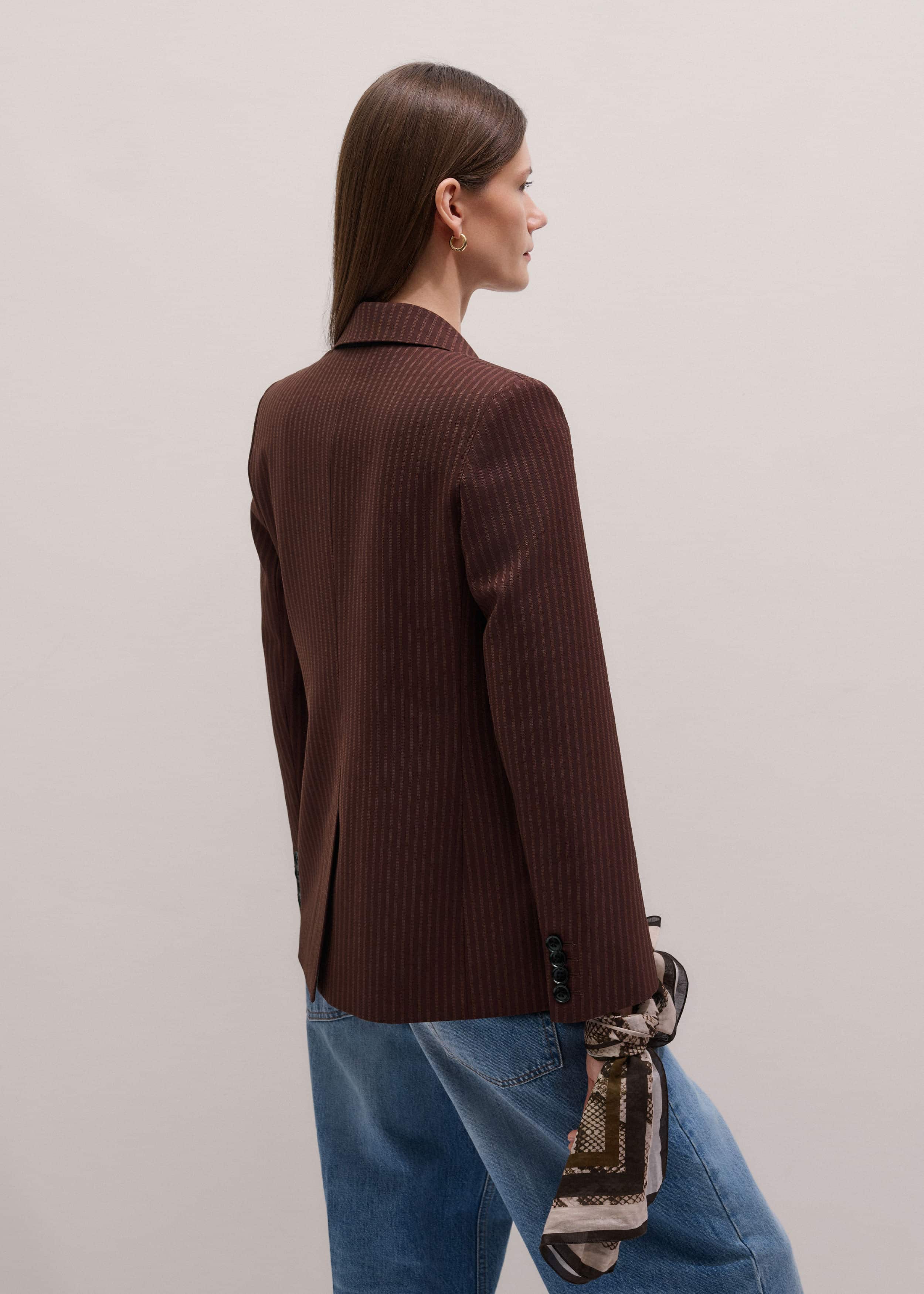 Cinnamon Pinstripe Sharp Shoulder Contour Blazer meandem