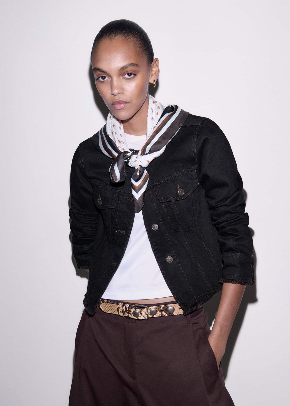 Black Collarless Fray Jacket meandem