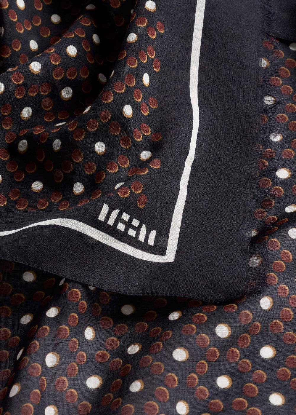 Black Geometric Sarong meandem