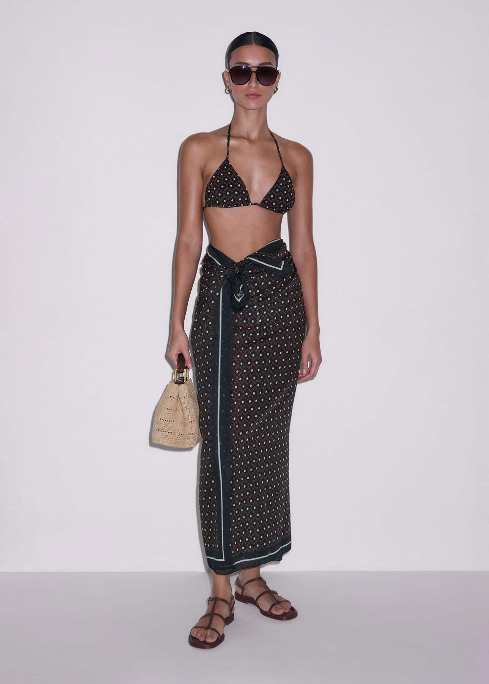 Black Geometric Sarong meandem