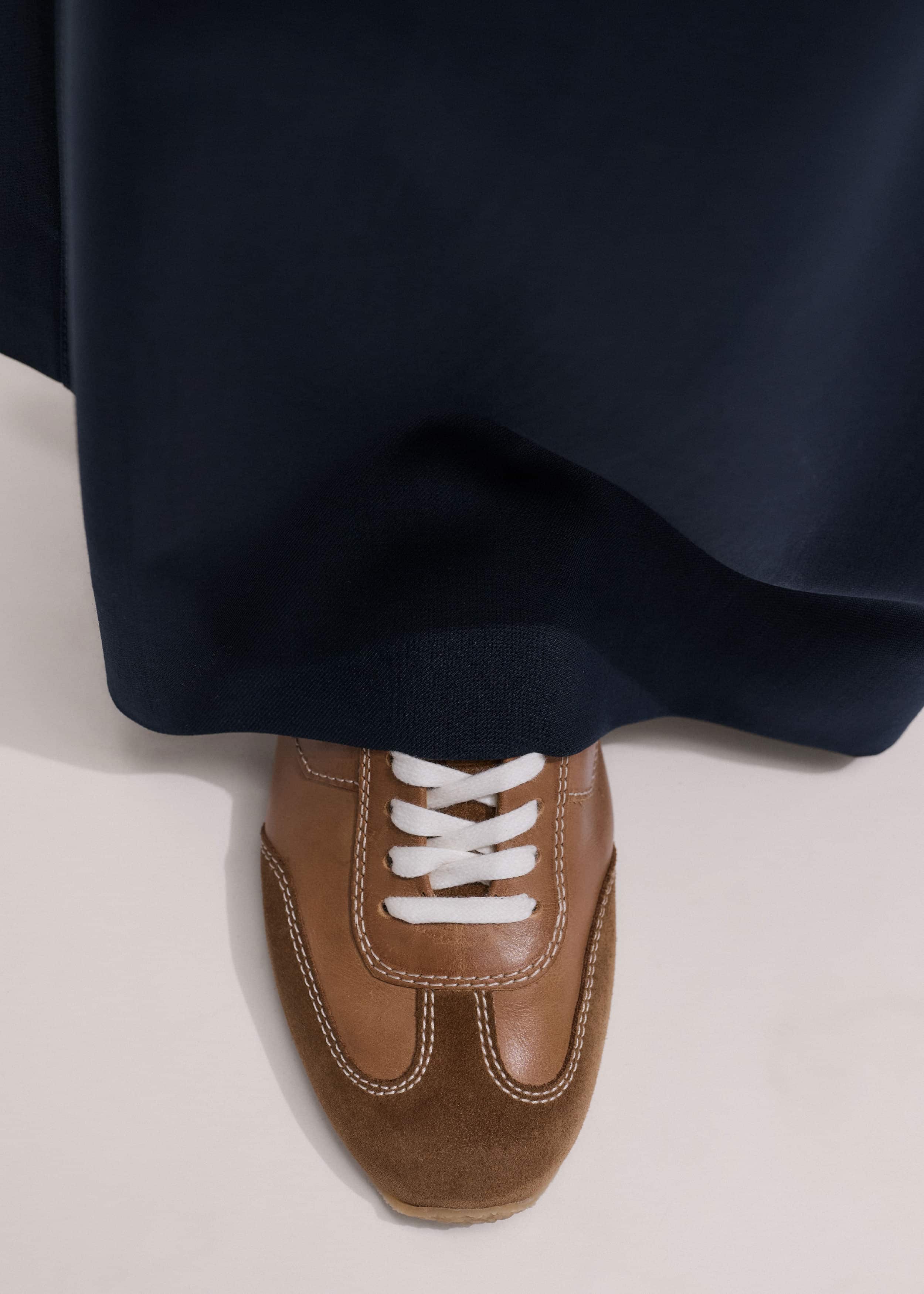 Brown Retro Runner Sneaker meandem