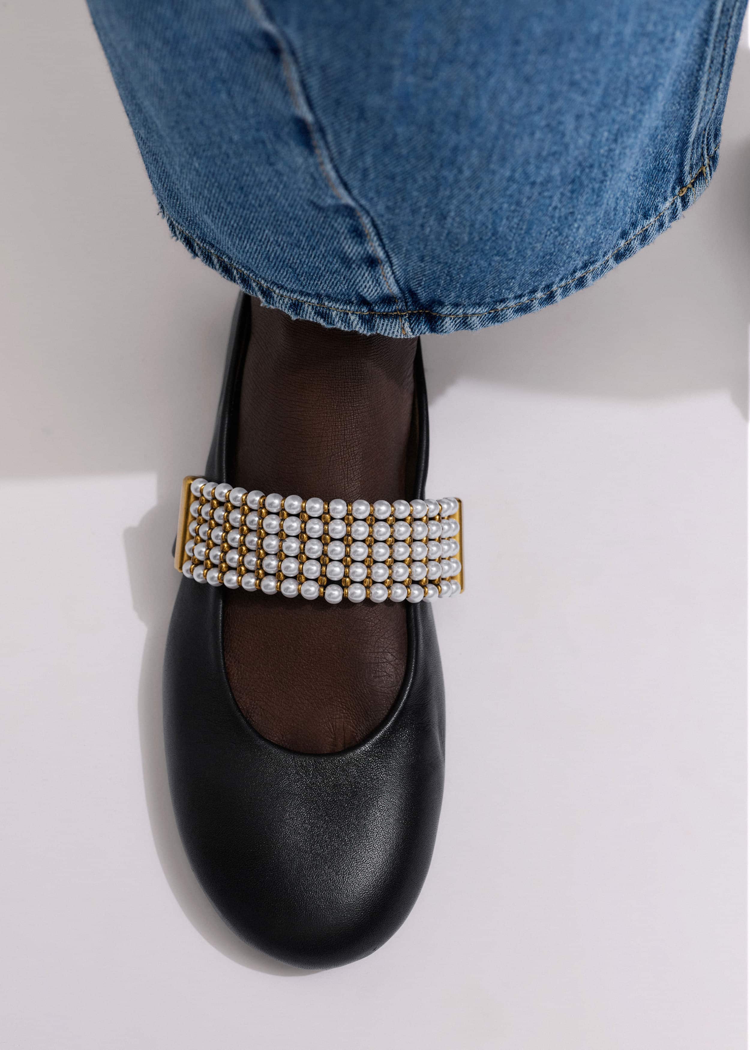 Black Pearl Trim Round Ballet Flat meandem