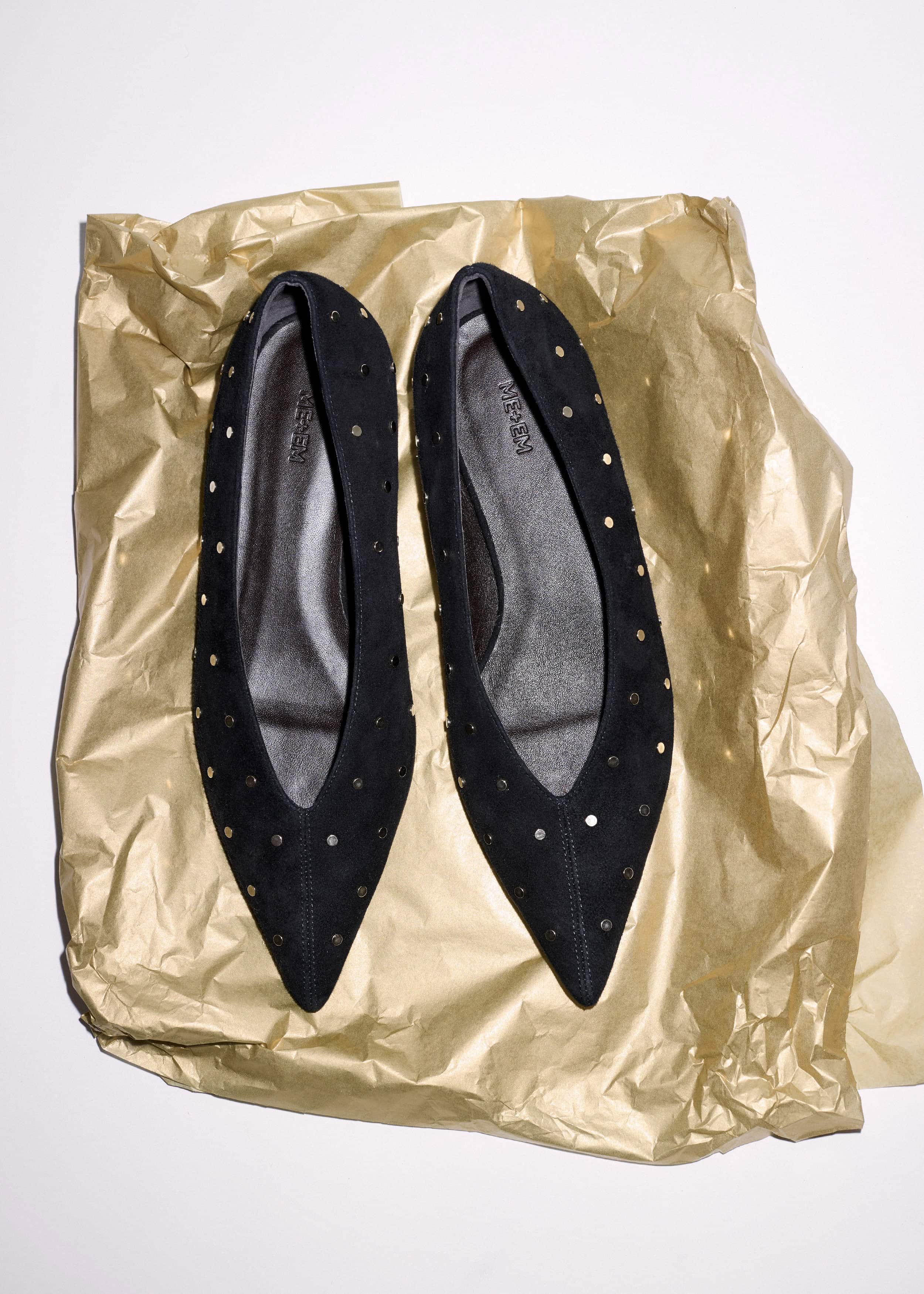 Black Suede Stud Point Flat meandem