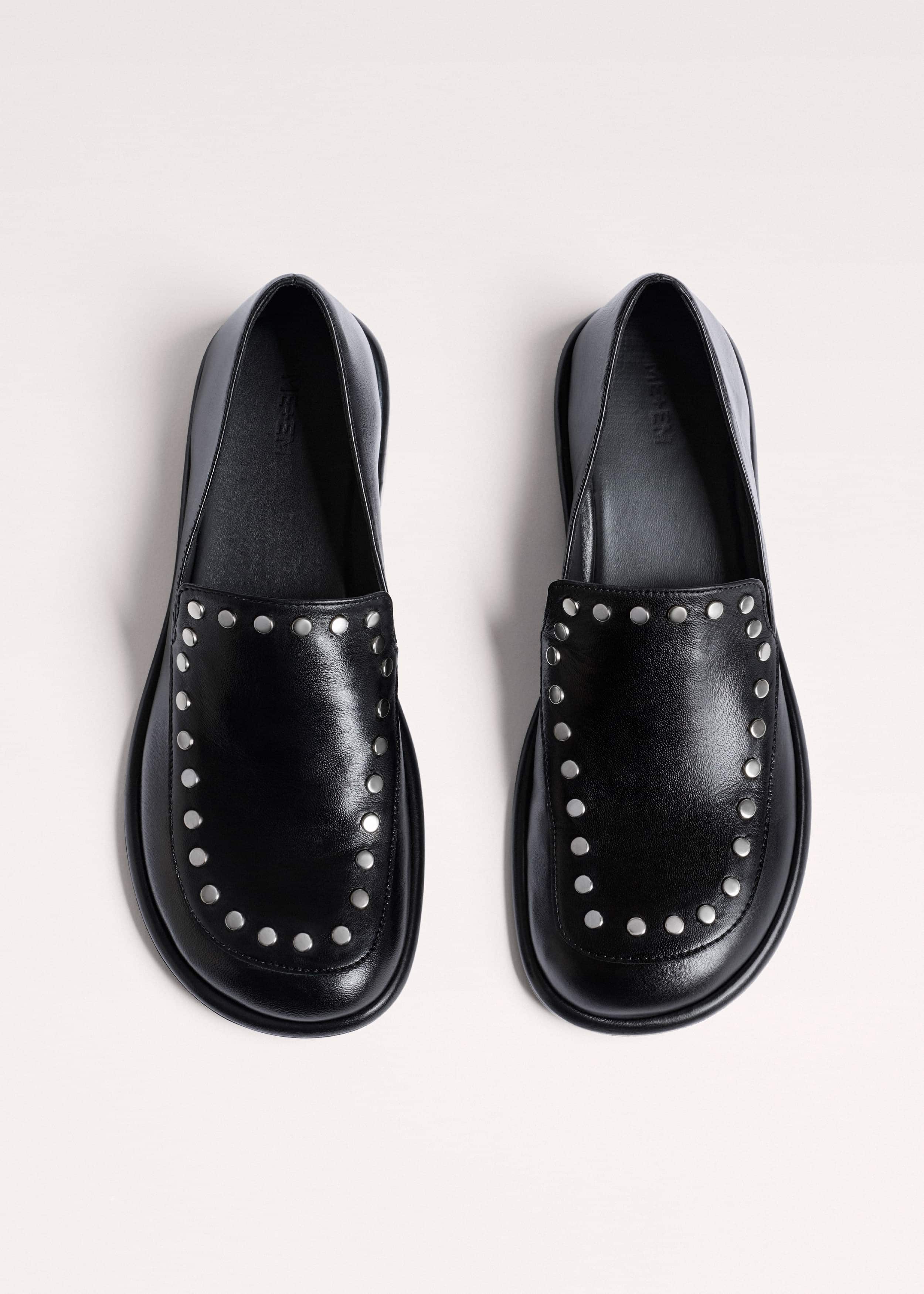Black Stud Travel Loafer meandem
