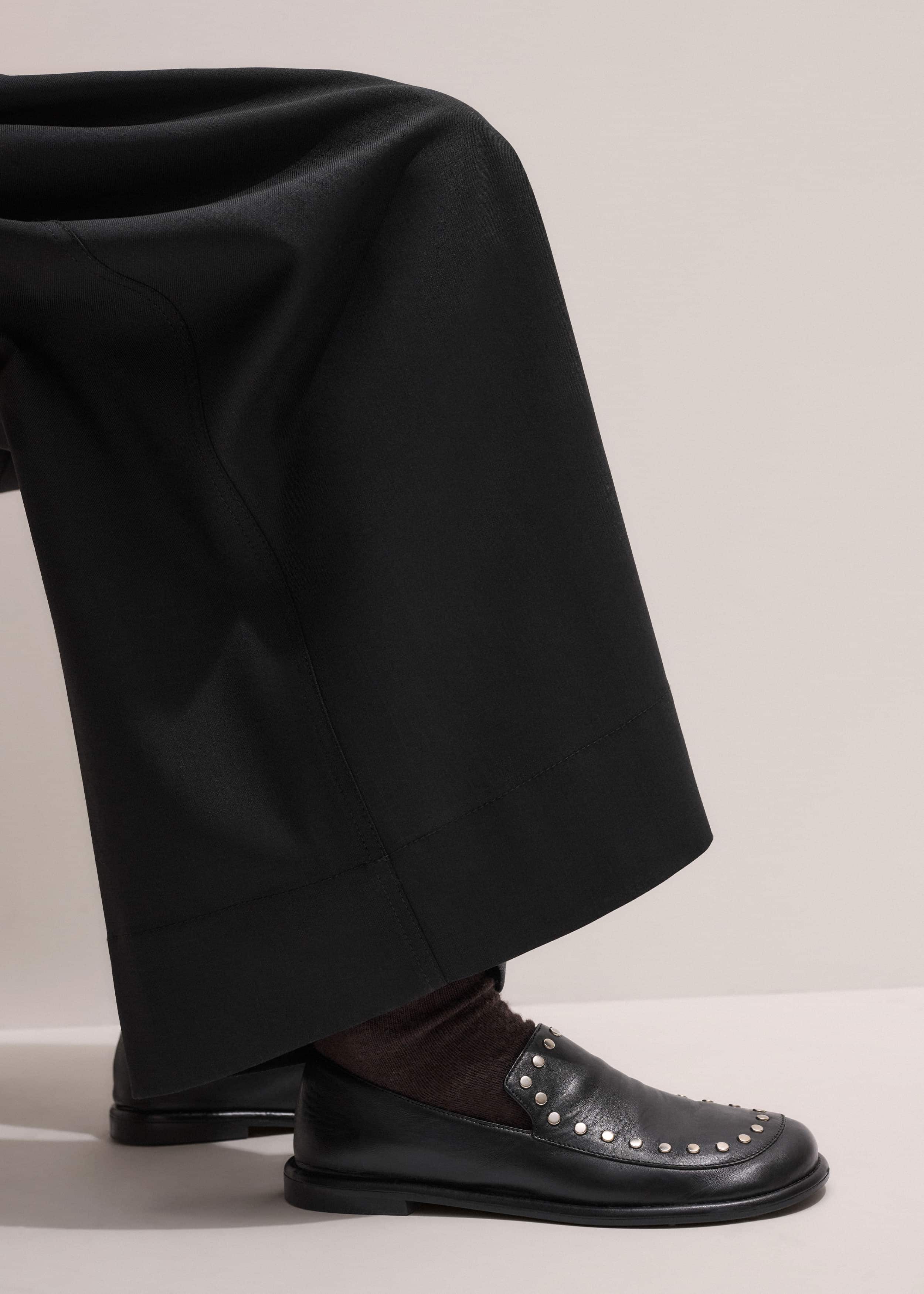 Black Stud Travel Loafer meandem