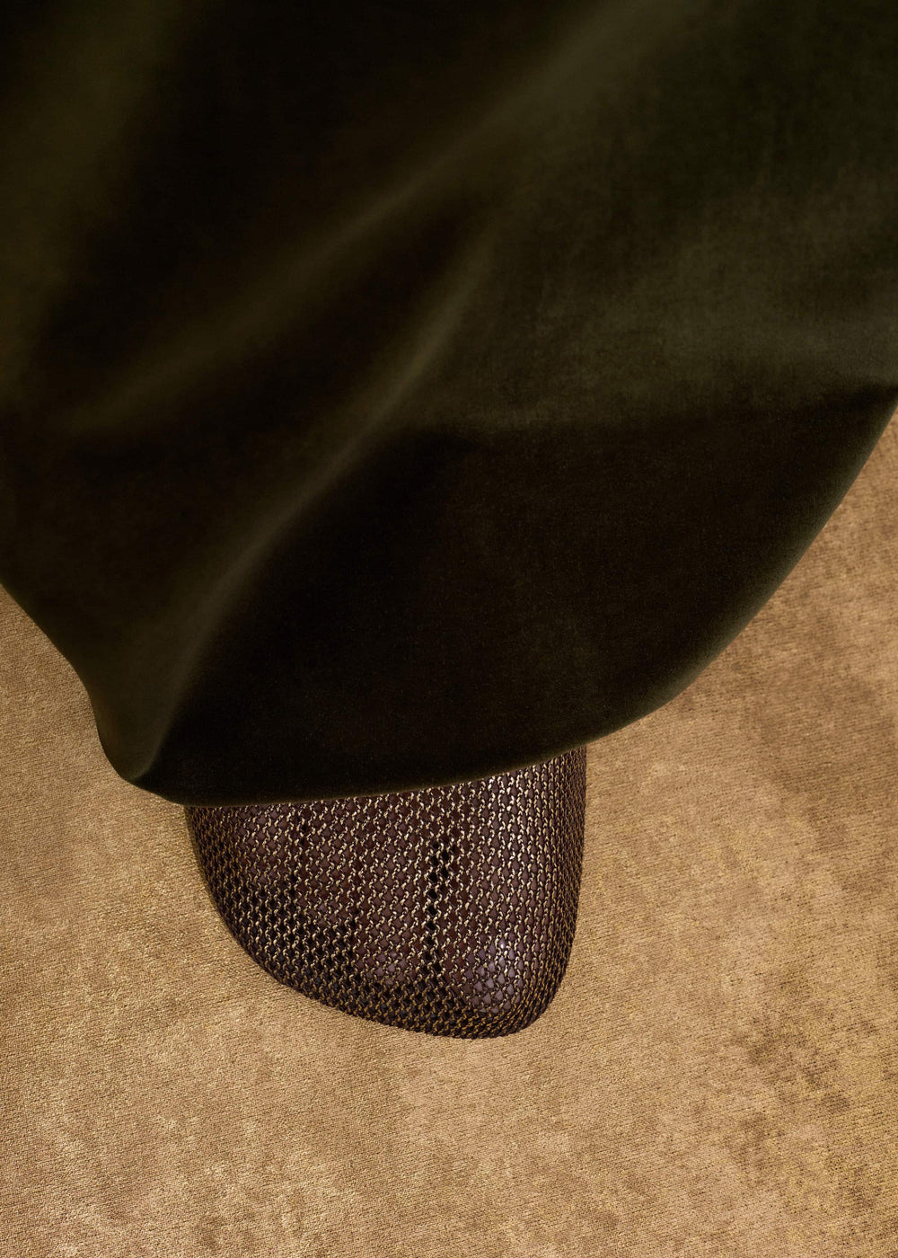Gold Asymmetric Slipper meandem