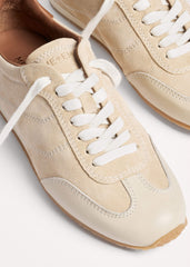 Latte Retro Runner Sneaker meandem