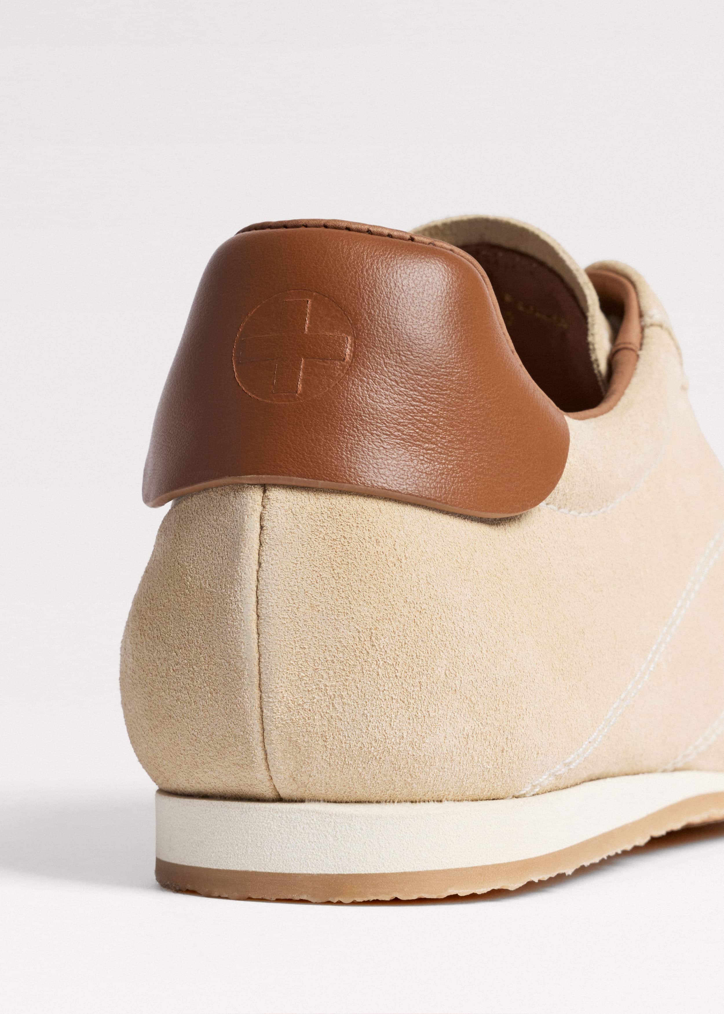 Latte Retro Runner Sneaker meandem