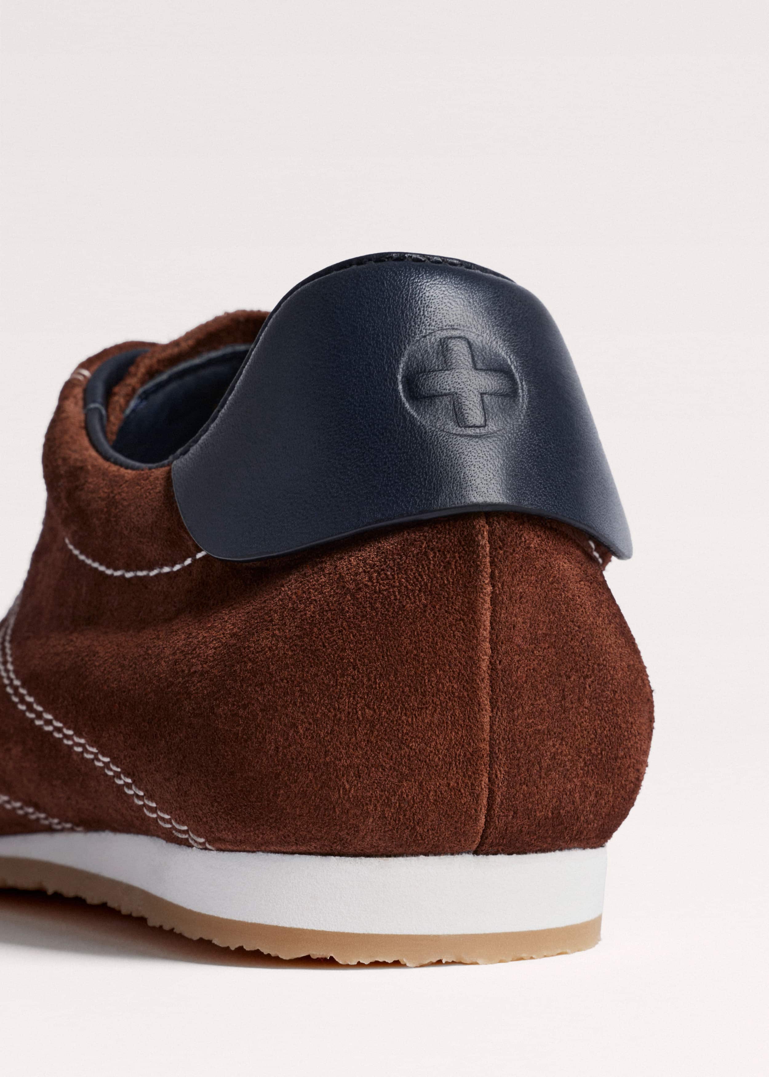 Brown Retro Runner Sneaker meandem