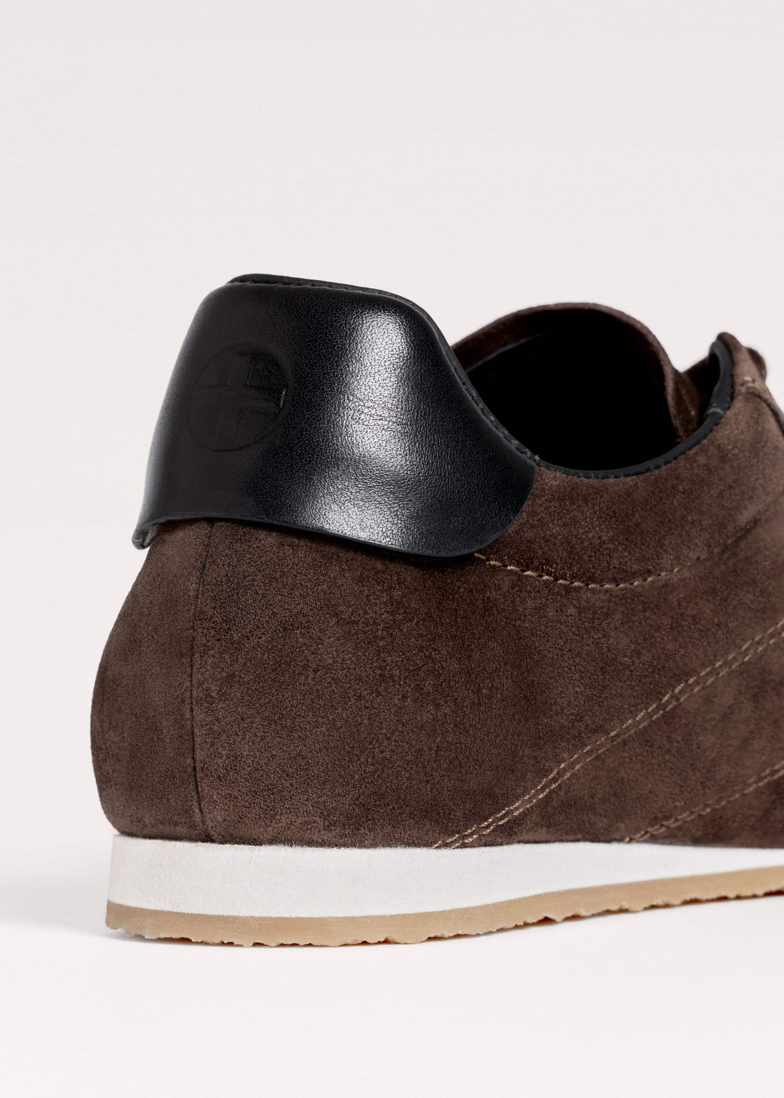 Brown Retro Runner Sneaker meandem