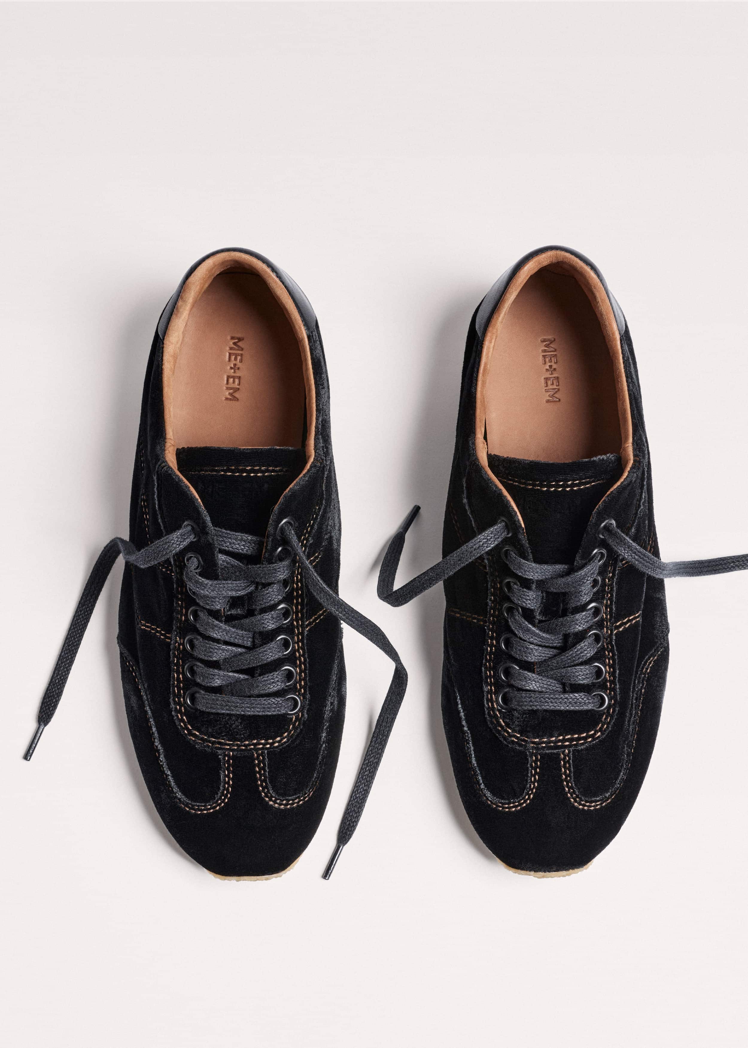 Black Velvet Retro Runner meandem