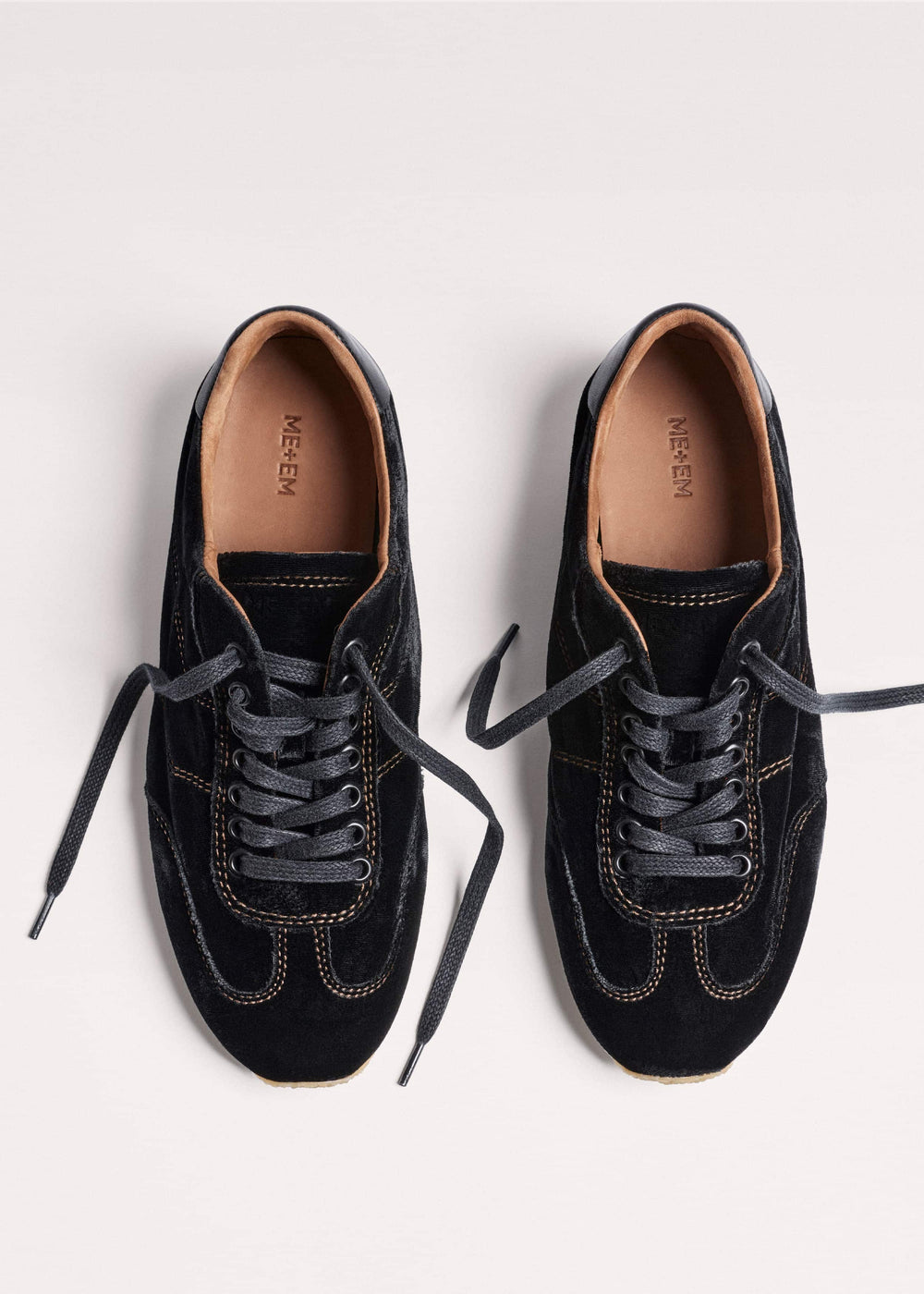 Black Velvet Retro Runner meandem