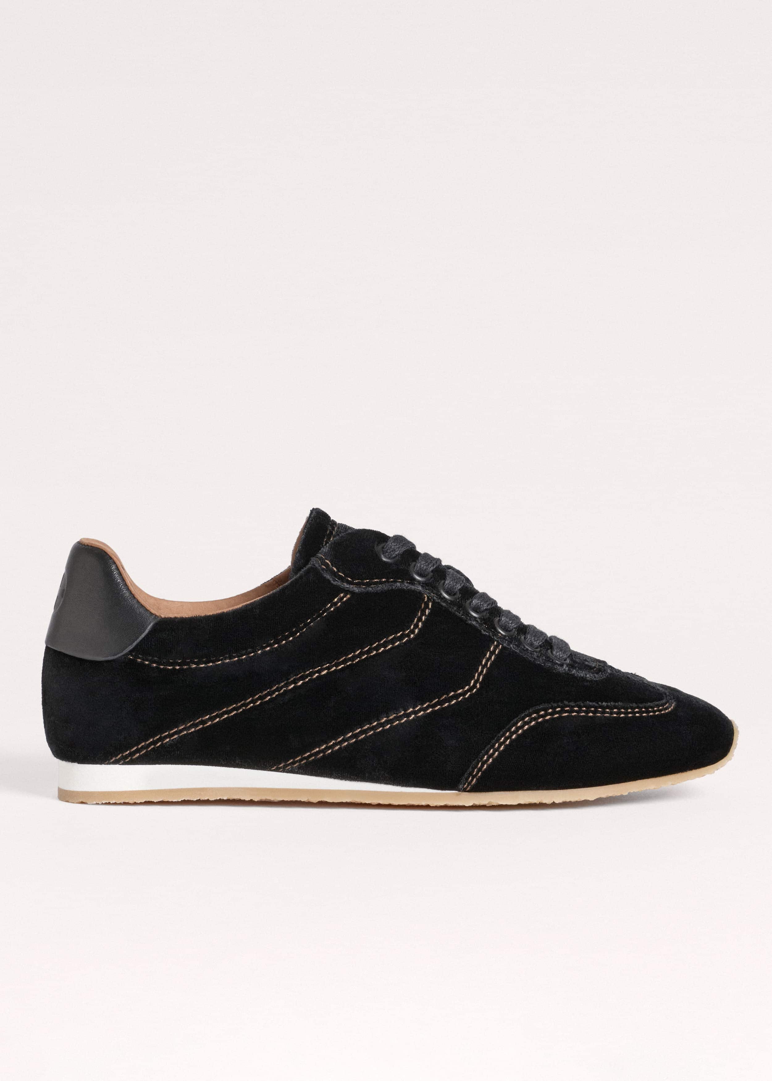 Black Velvet Retro Runner meandem