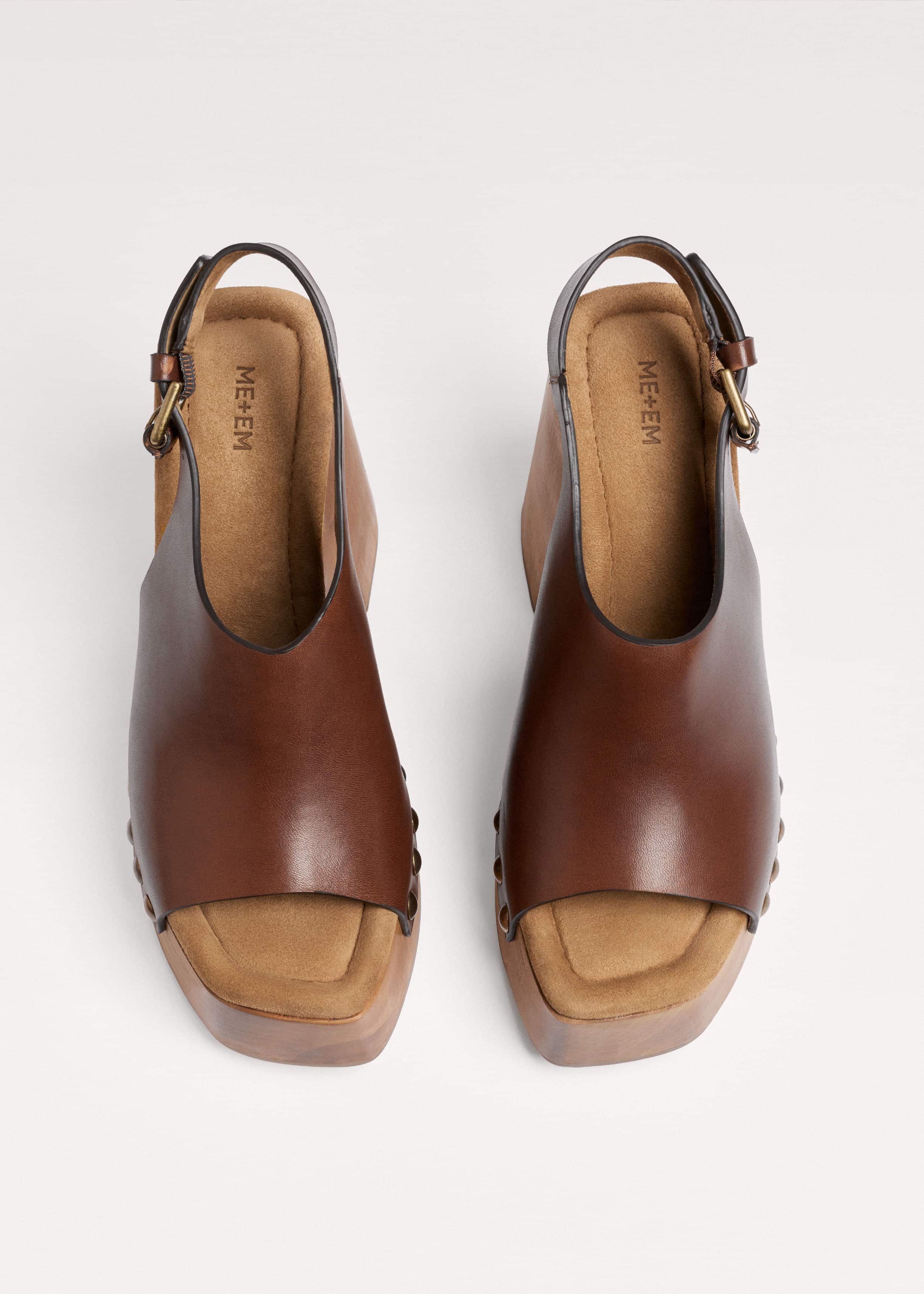 Dark Brown High Front Clog meandem