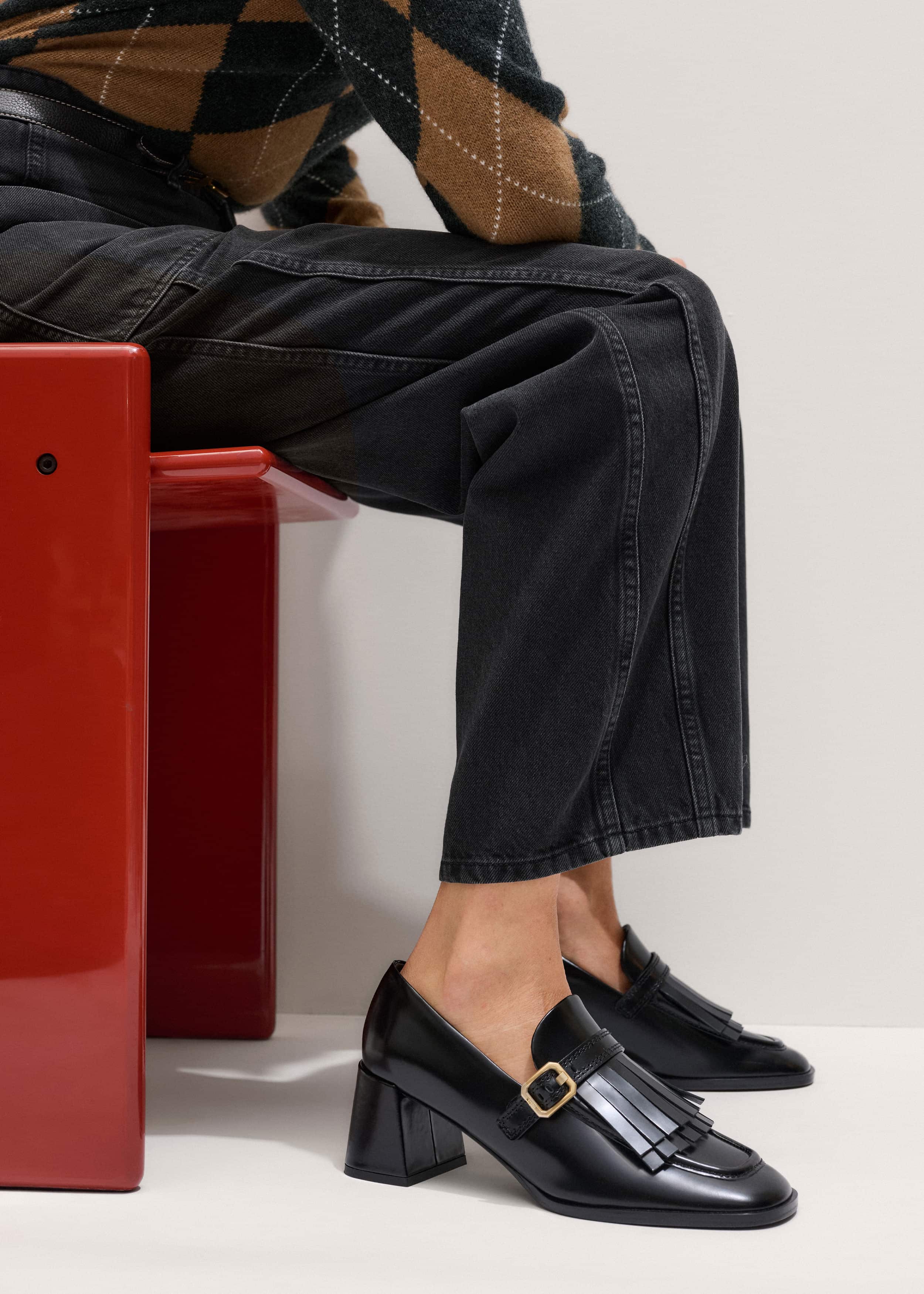 Black Fringe Block Heel Loafer meandem