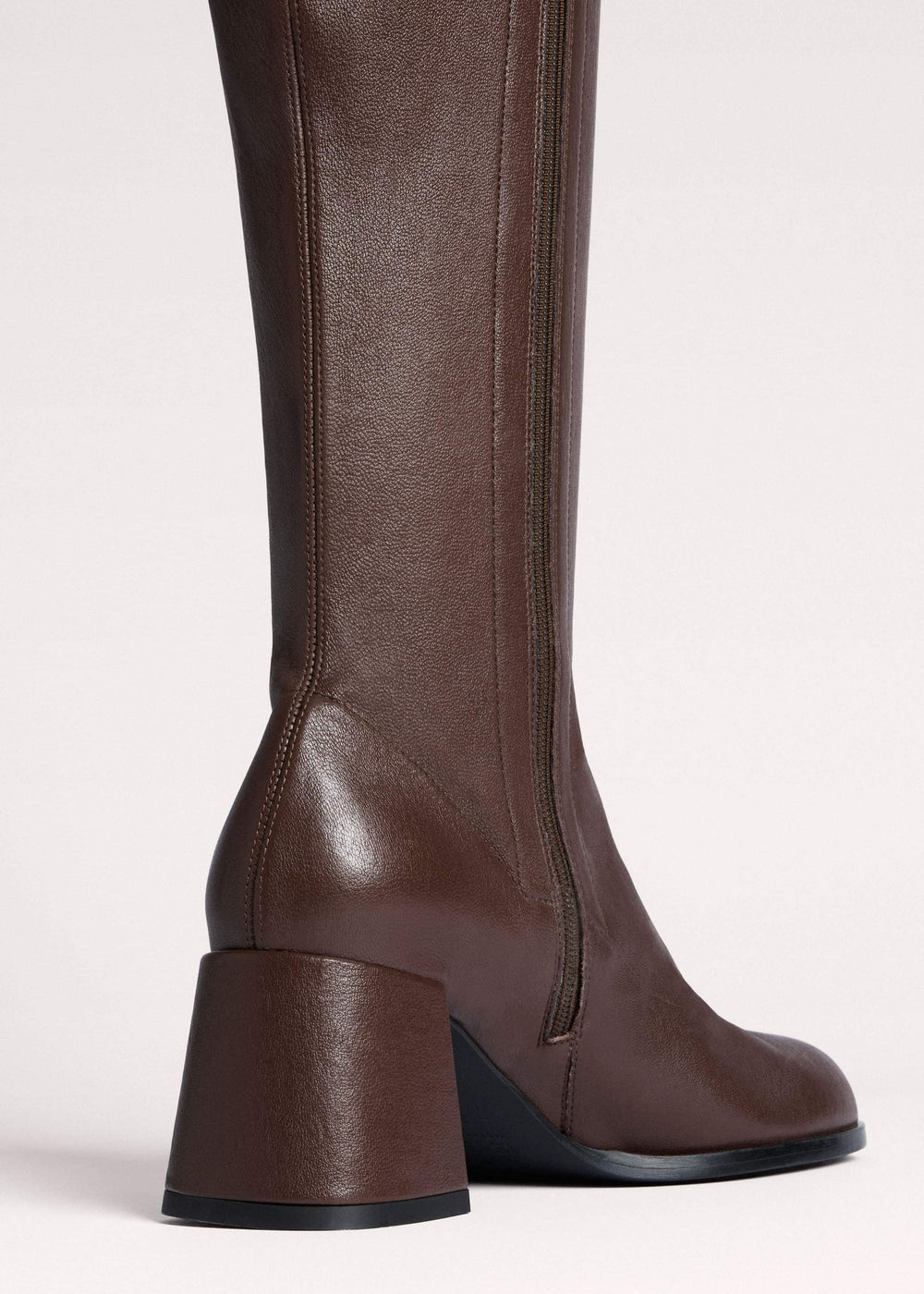 Brown Knee-High Stretch Boot meandem