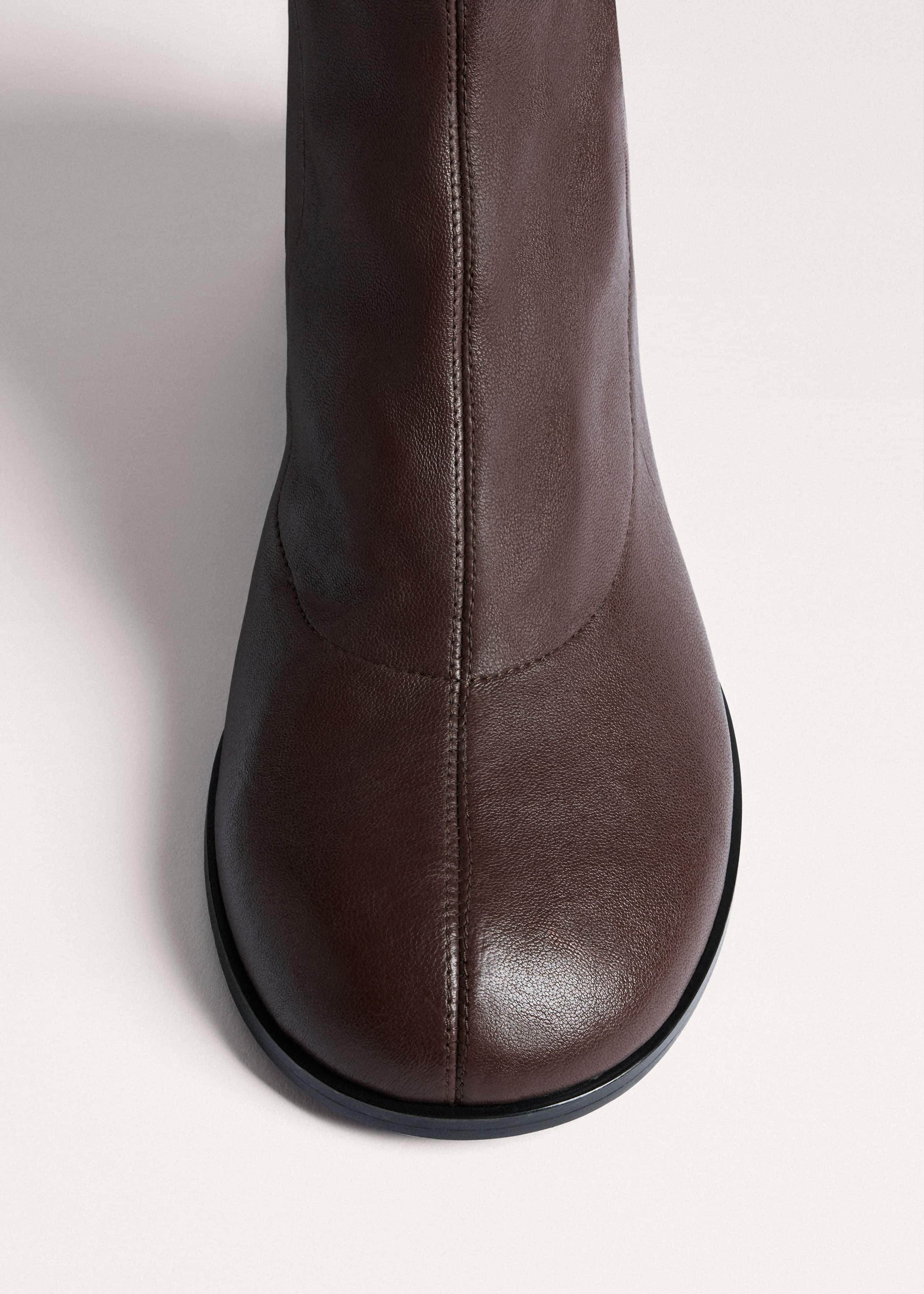 Brown Knee-High Stretch Boot meandem