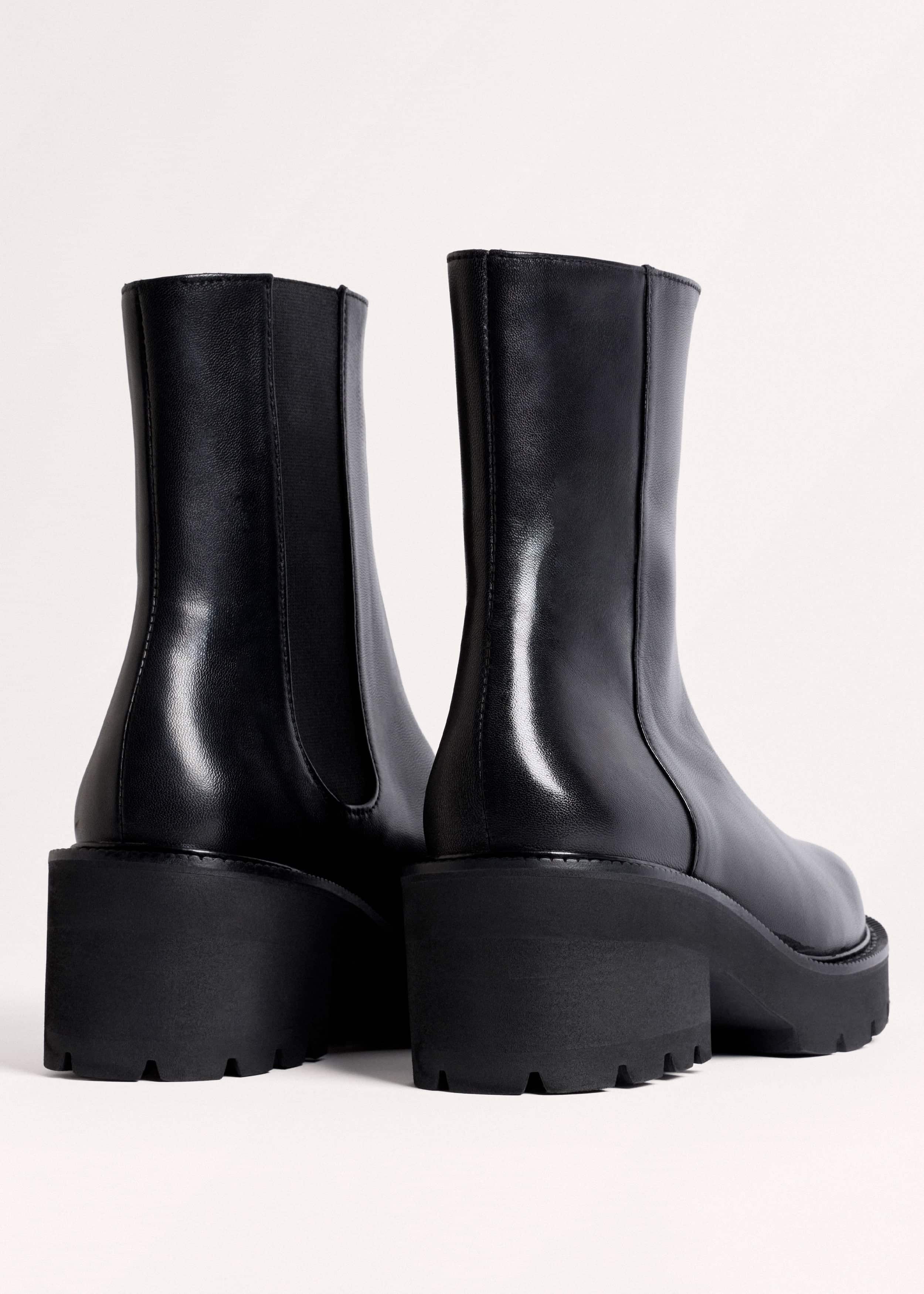 Black Zip Front Boot meandem