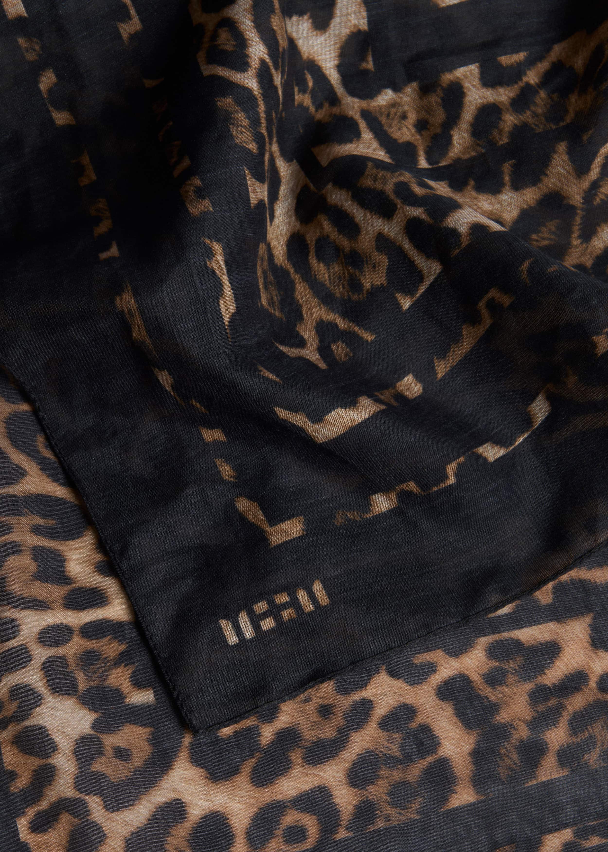 Brown Leopard Border Scarf meandem