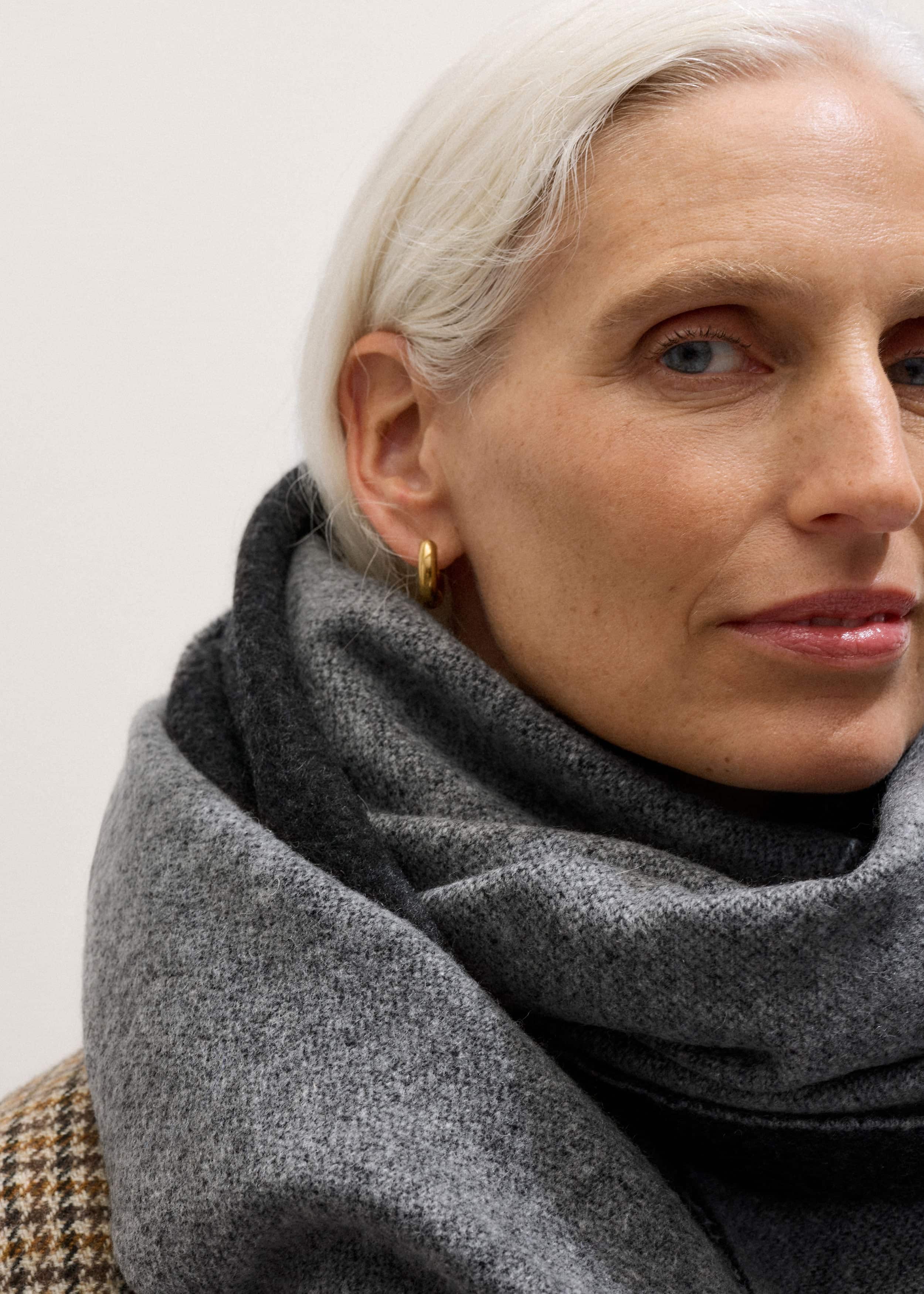 Gray Cashmere Blend Travel Scarf meandem