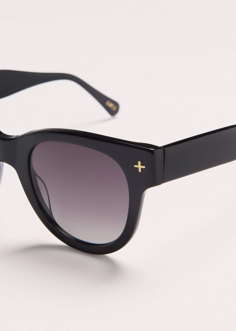 Black D Frame Sunglasses meandem