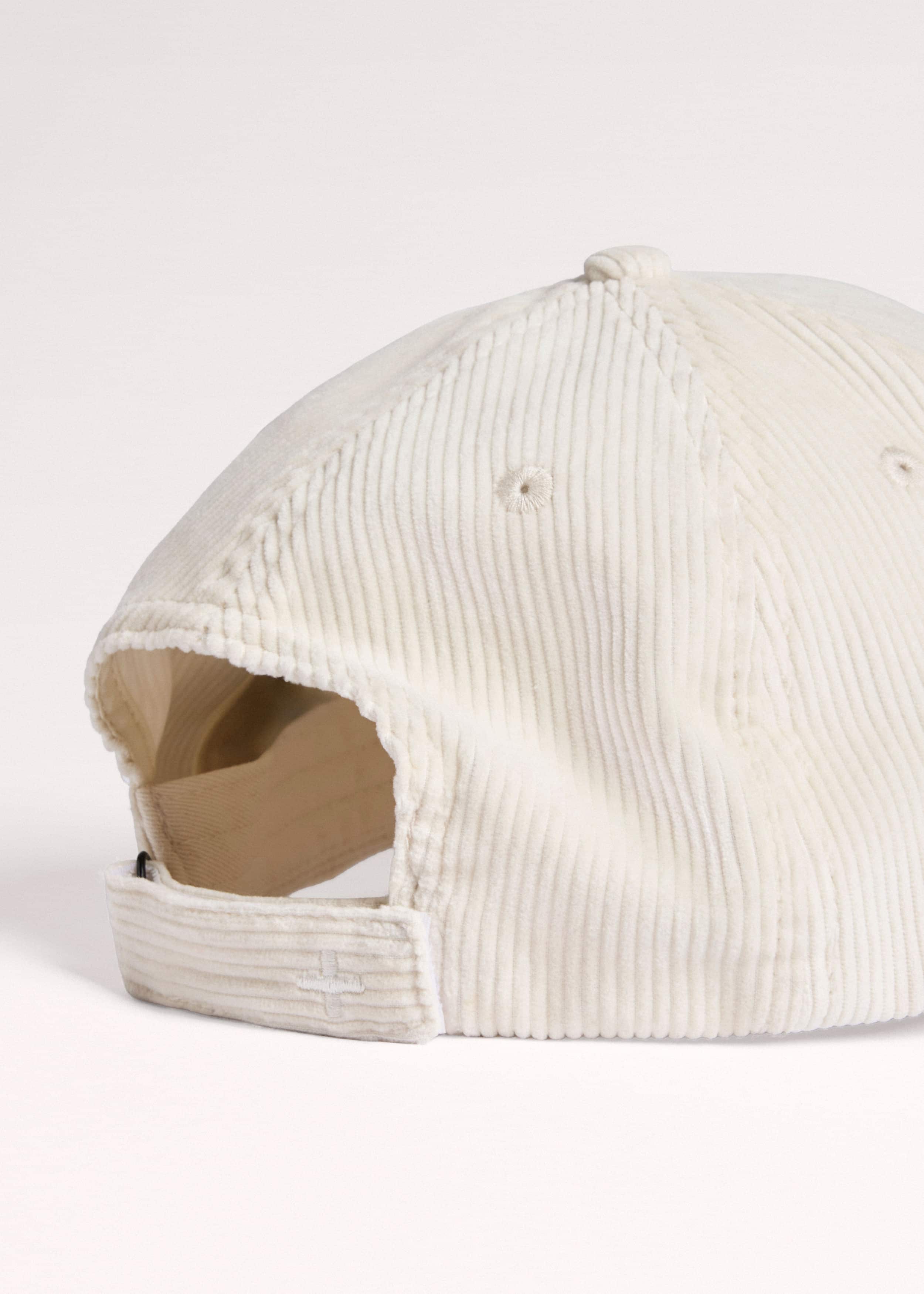 Cream Baseball Cap meandem